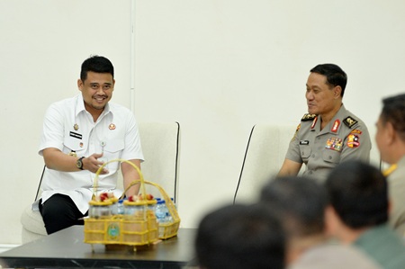 Gubsu kunjungan Sespimti Polri (2).jpg Gubernur Sumatera Utara (Sumut) Bobby Nasution menerima kunjungan Peserta Didik Sespimti Polri Dikreg Ke-36 TA.2026 dalam rangka Praktik Kerja Dalam Negeri (PKDN) di Lobby Kantor Gubernur Sumut Jalan Diponegoro Kota Medan, Selasa (6/10/2026). Foto/Diskominfo Sumut