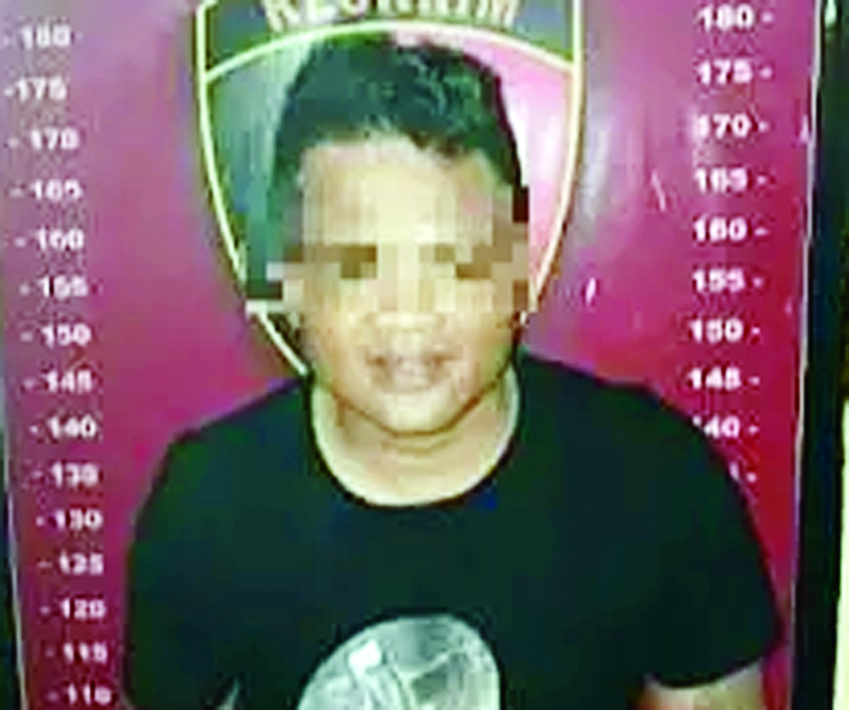 IMG-20261005-WA0004 Tersangka curanmor diamankan di kantor polisi. (Ist)